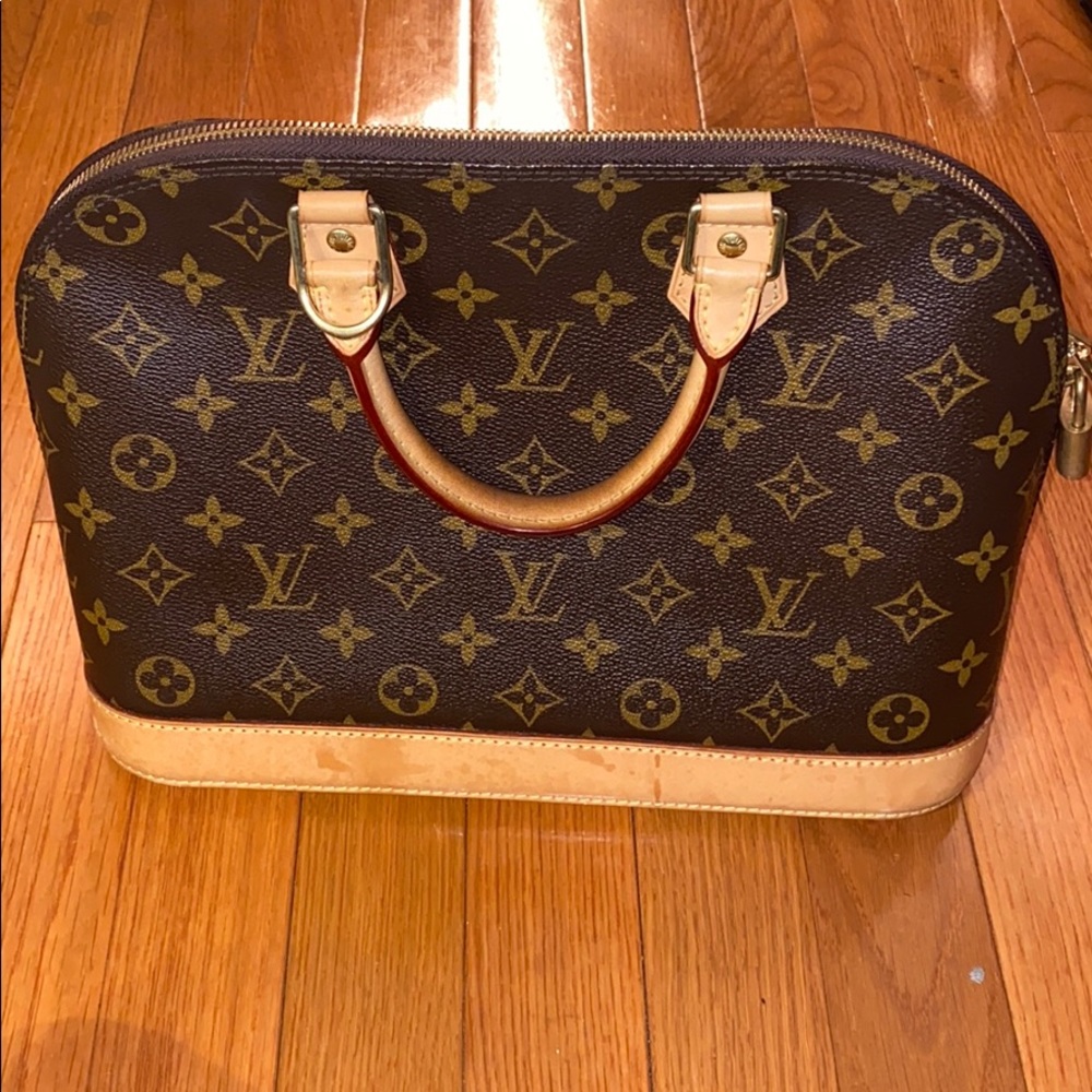 Louis Vuitton Alma PM
